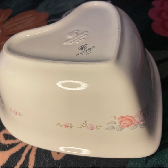 Pfaltzgraff Heart-Shaped Dish with Pink Floral Design Trousseau - Picture 1 of 3